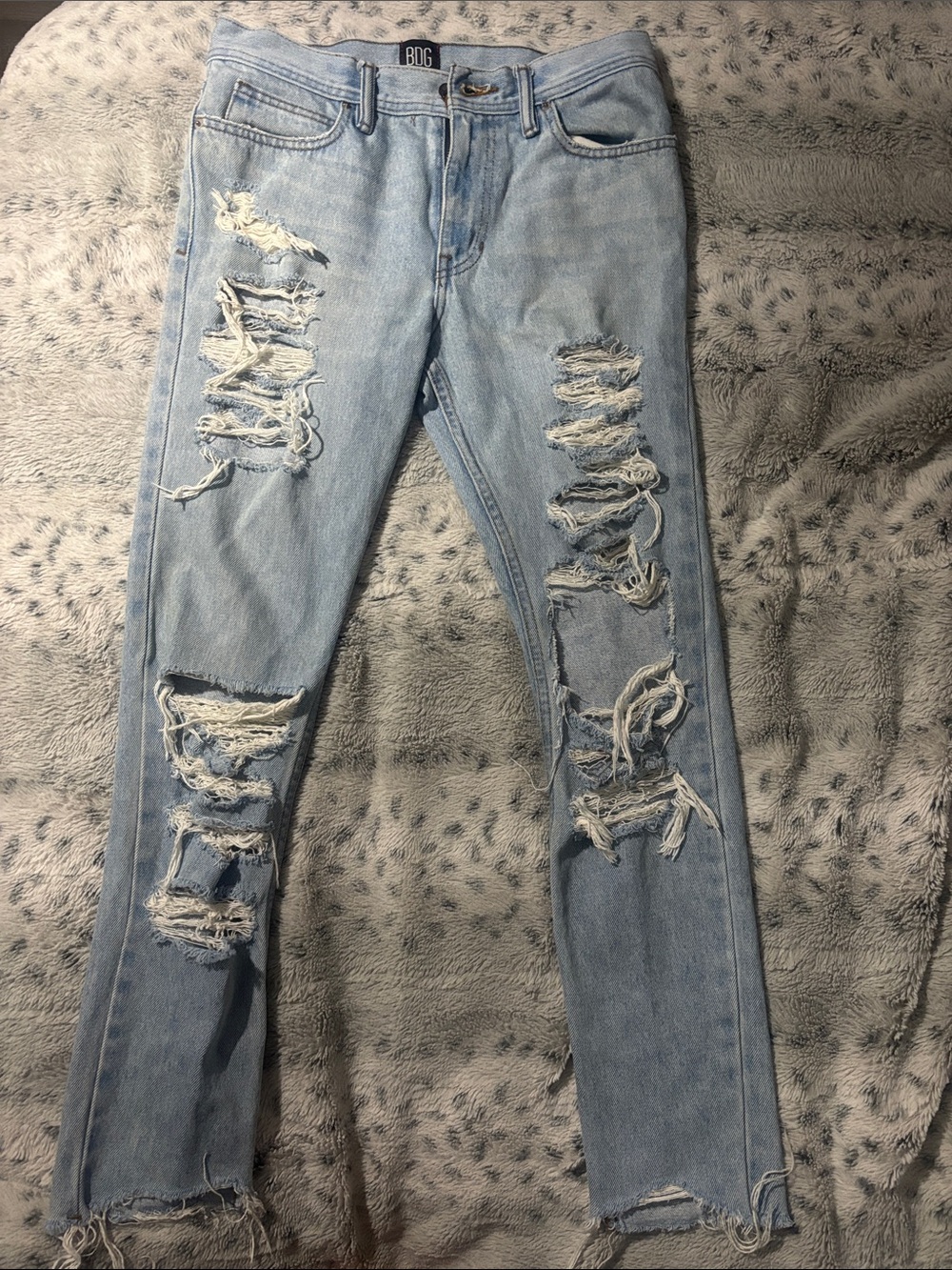 Urban Outfitters Light Wash Ripped Skinny Jeans